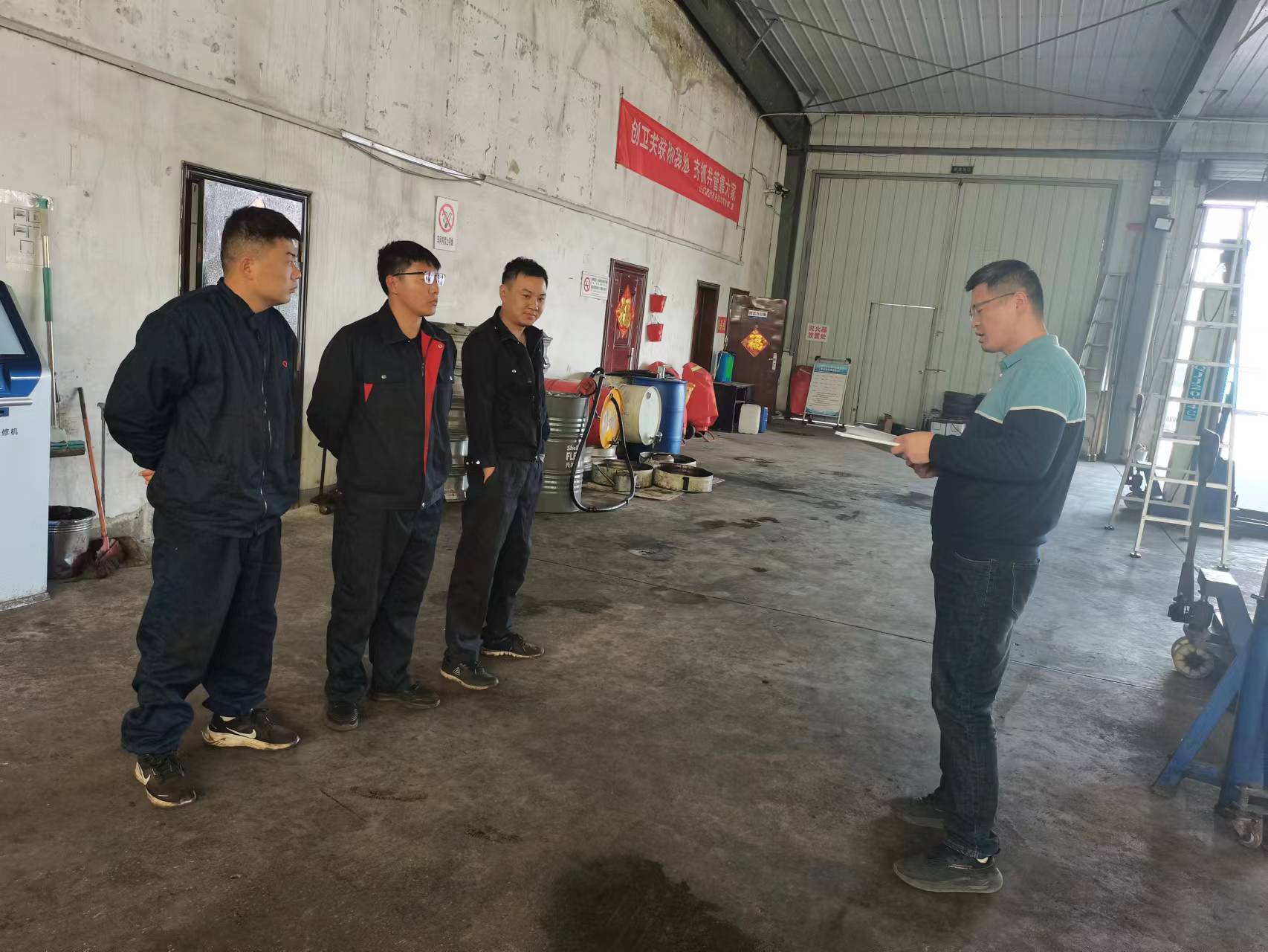 機(jī)務(wù)技術(shù)事業(yè)部組織開(kāi)展三電專(zhuān)項(xiàng)檢查工作