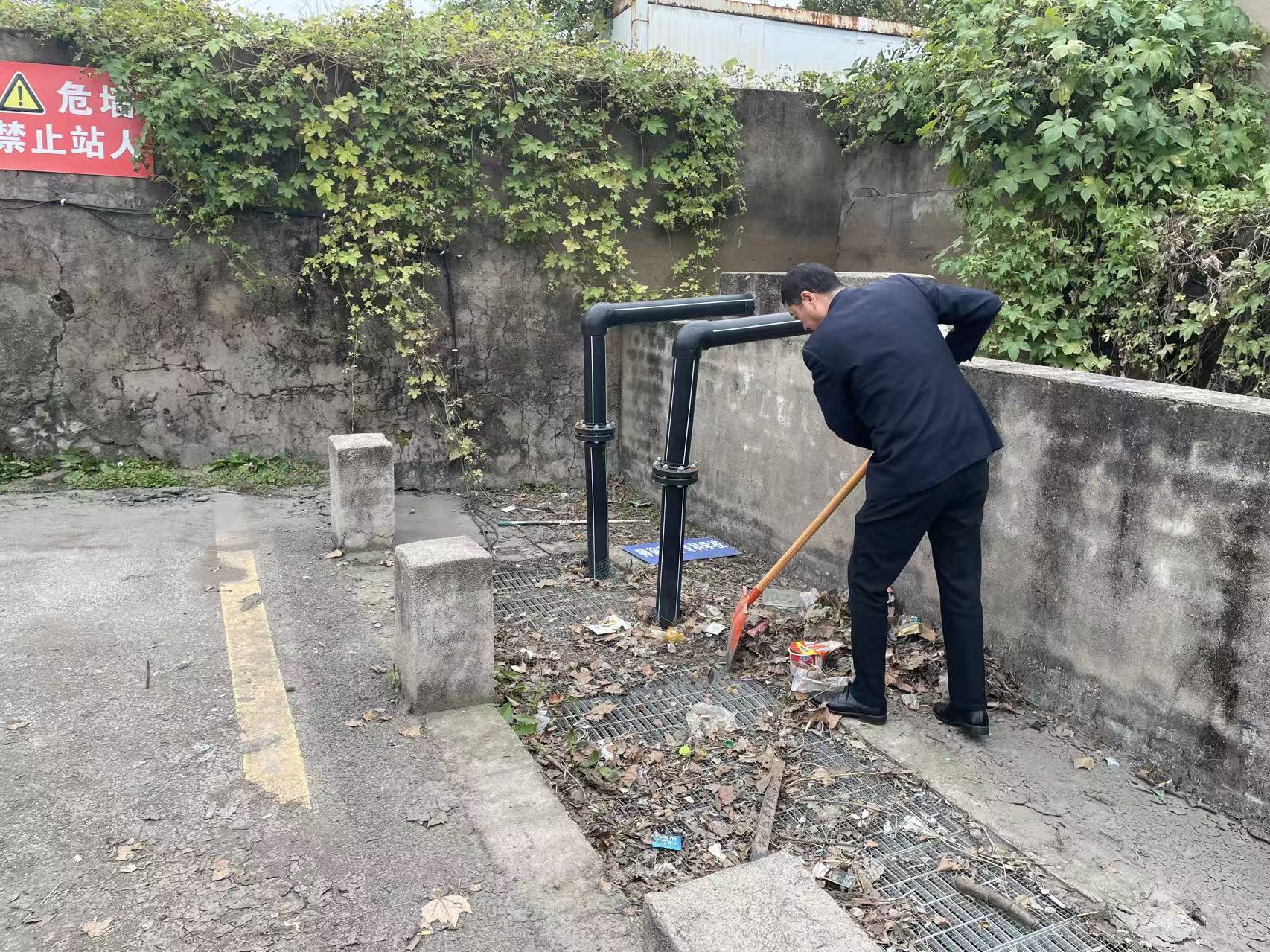 公交集團權屬海通公交公司組織開展秋季場站養護工作