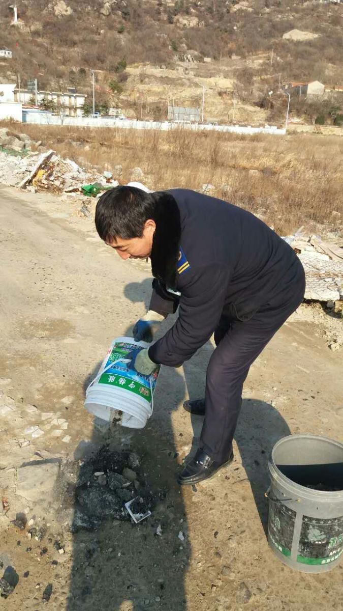 公交快速公司東區(qū)車(chē)隊(duì)用心做好定制班線服務(wù)工作