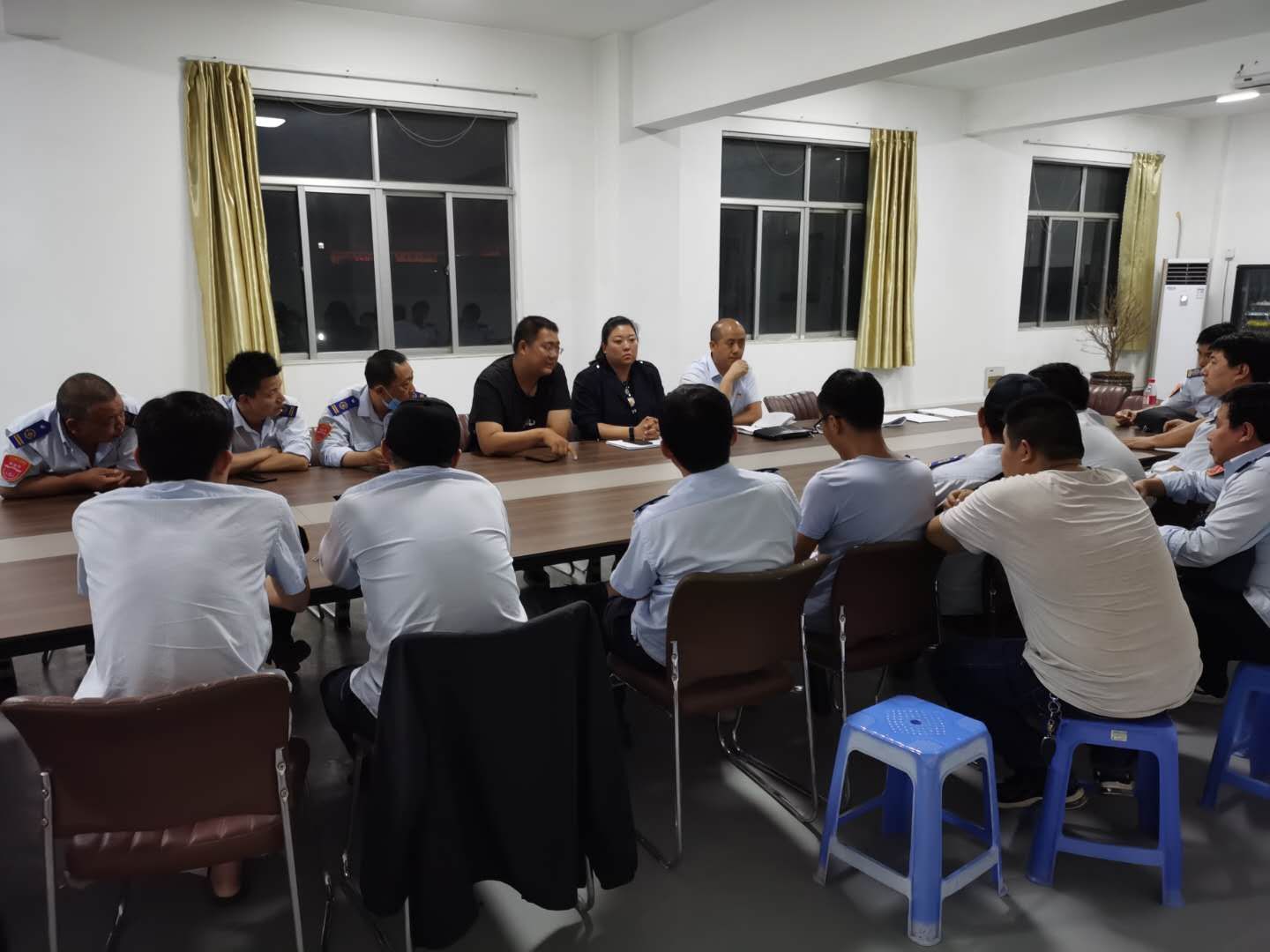 公交集團(tuán)公交事業(yè)一部 創(chuàng)新方式強(qiáng)化安全生產(chǎn)月宣傳活動