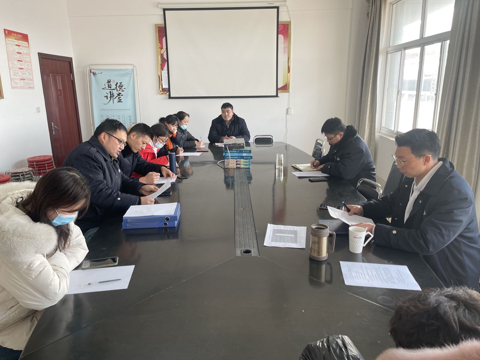 公交集團公交事業二部召開2021年首次運營生產會