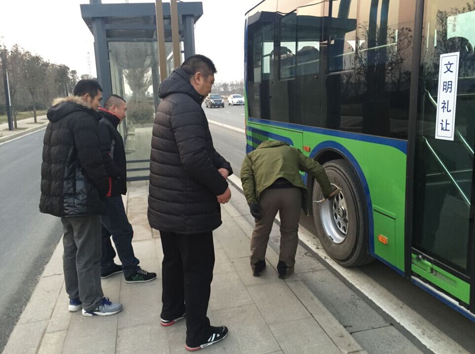 公交新浦公司全員努力保障運(yùn)營正常