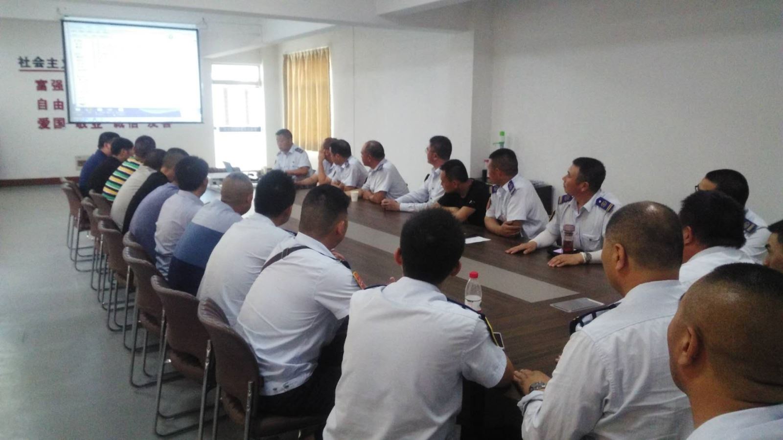 公交集團公交事業一部開展駕駛員每周一講安全知識專題教育培訓