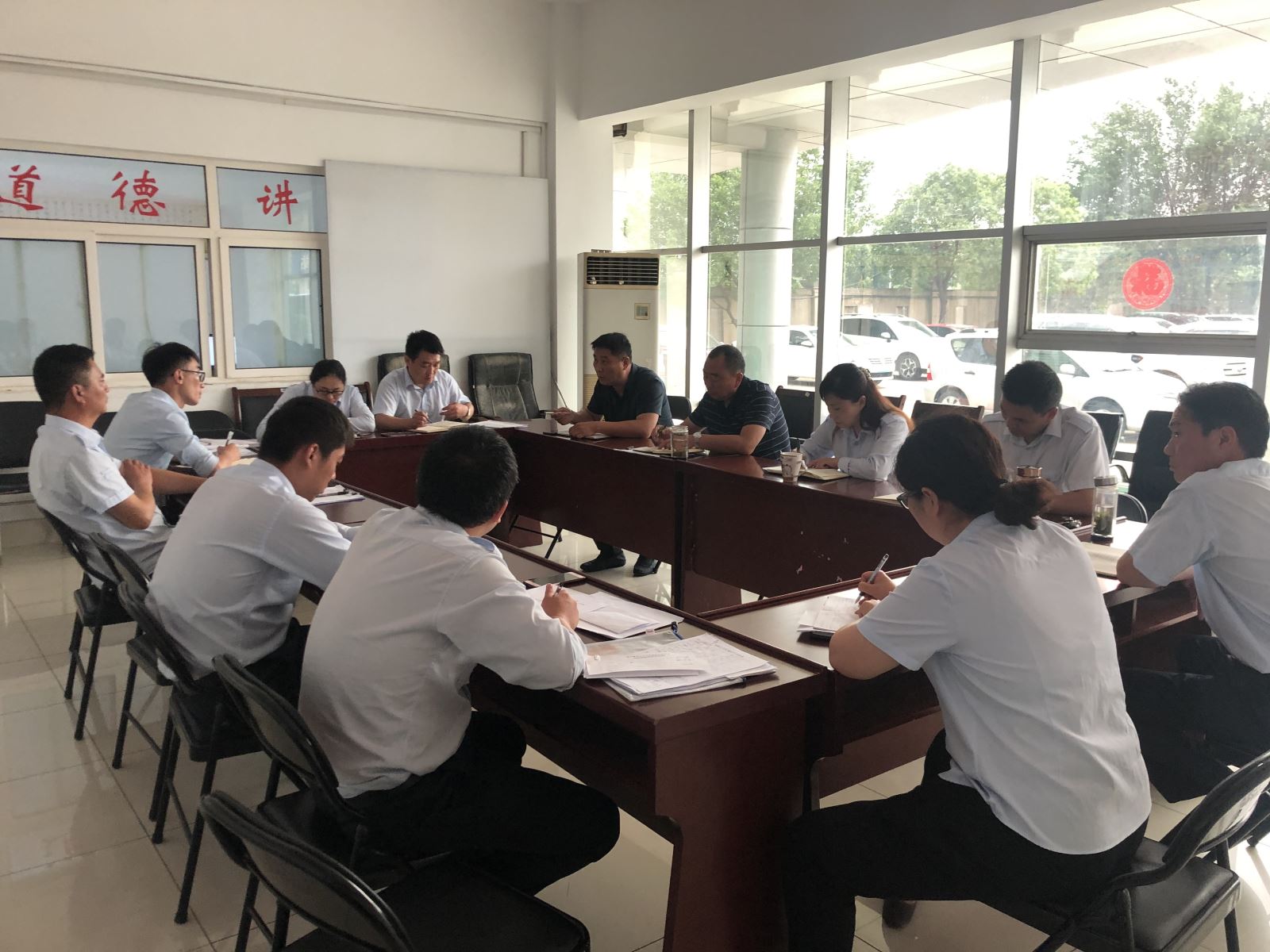 經(jīng)營(yíng)發(fā)展事業(yè)部組織學(xué)習(xí)習(xí)近平總書記在企業(yè)家座談會(huì)上的講話精神