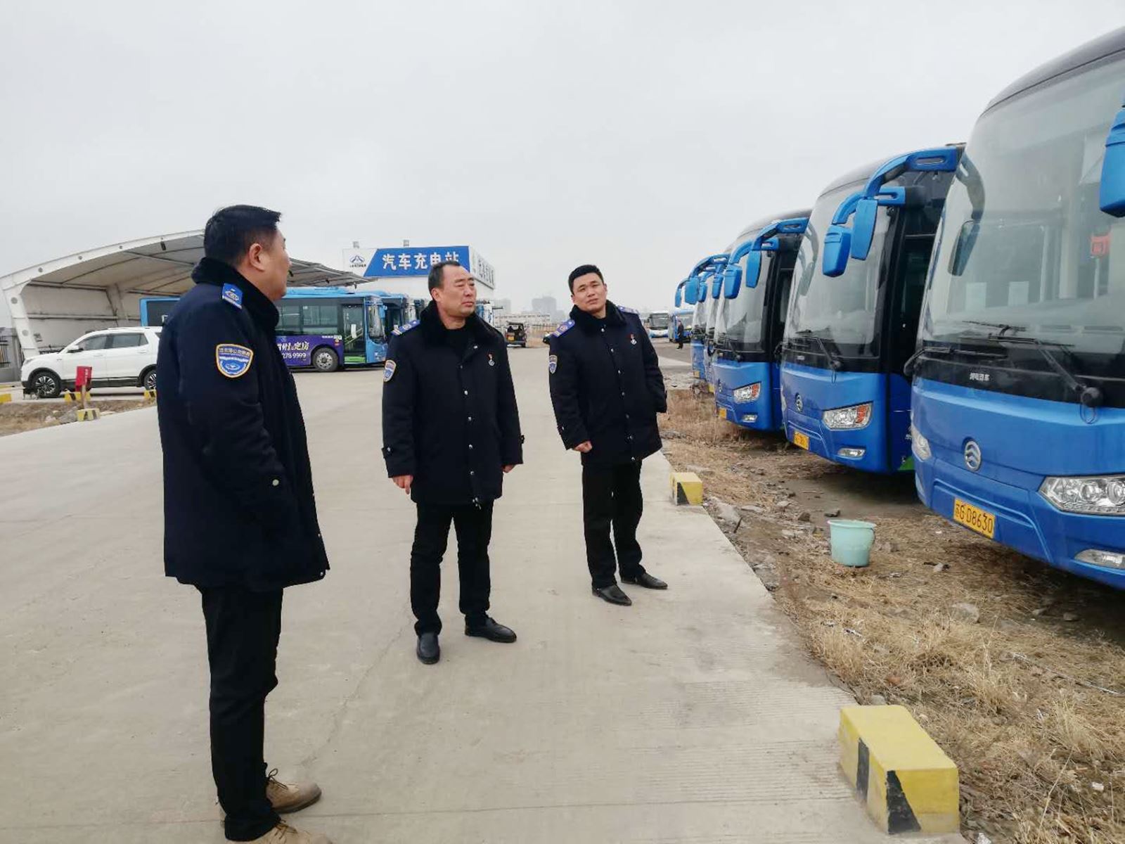 公交集團經營發展事業部開展鹽池西路停車場安全專項檢查