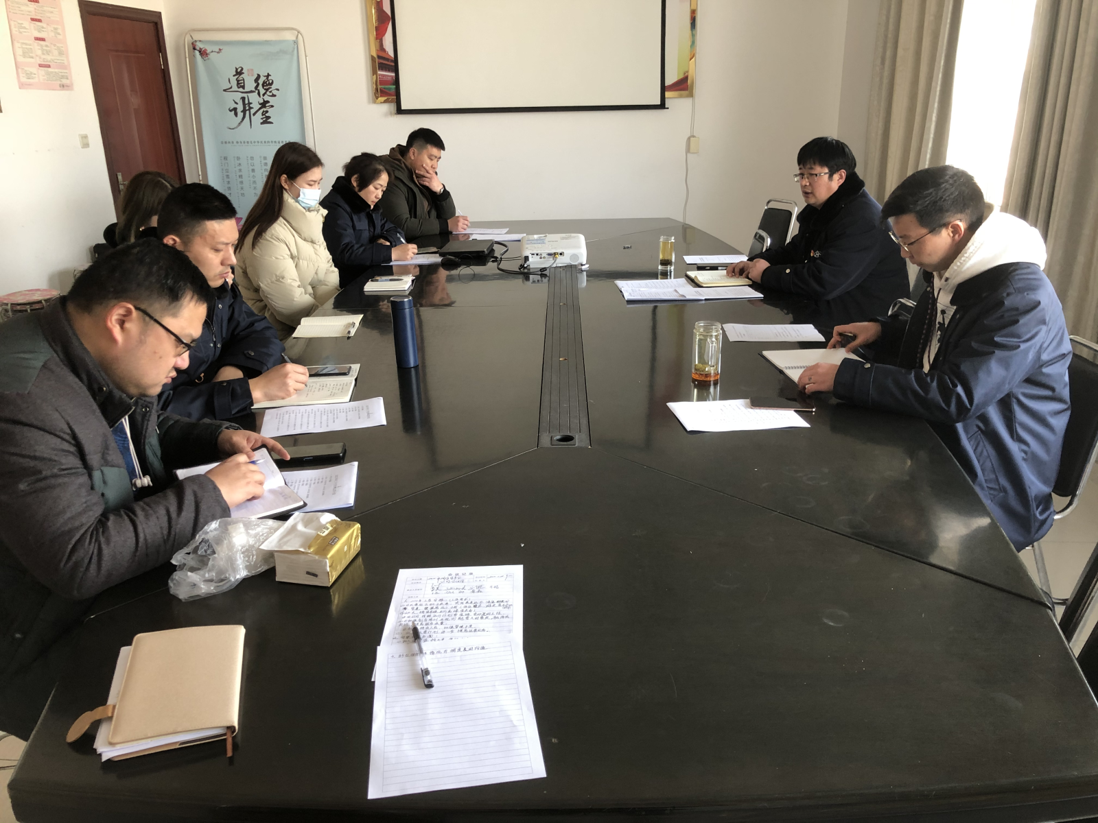 公交集團(tuán)公交事業(yè)二部召開(kāi)2022年首次運(yùn)營(yíng)生產(chǎn)會(huì)