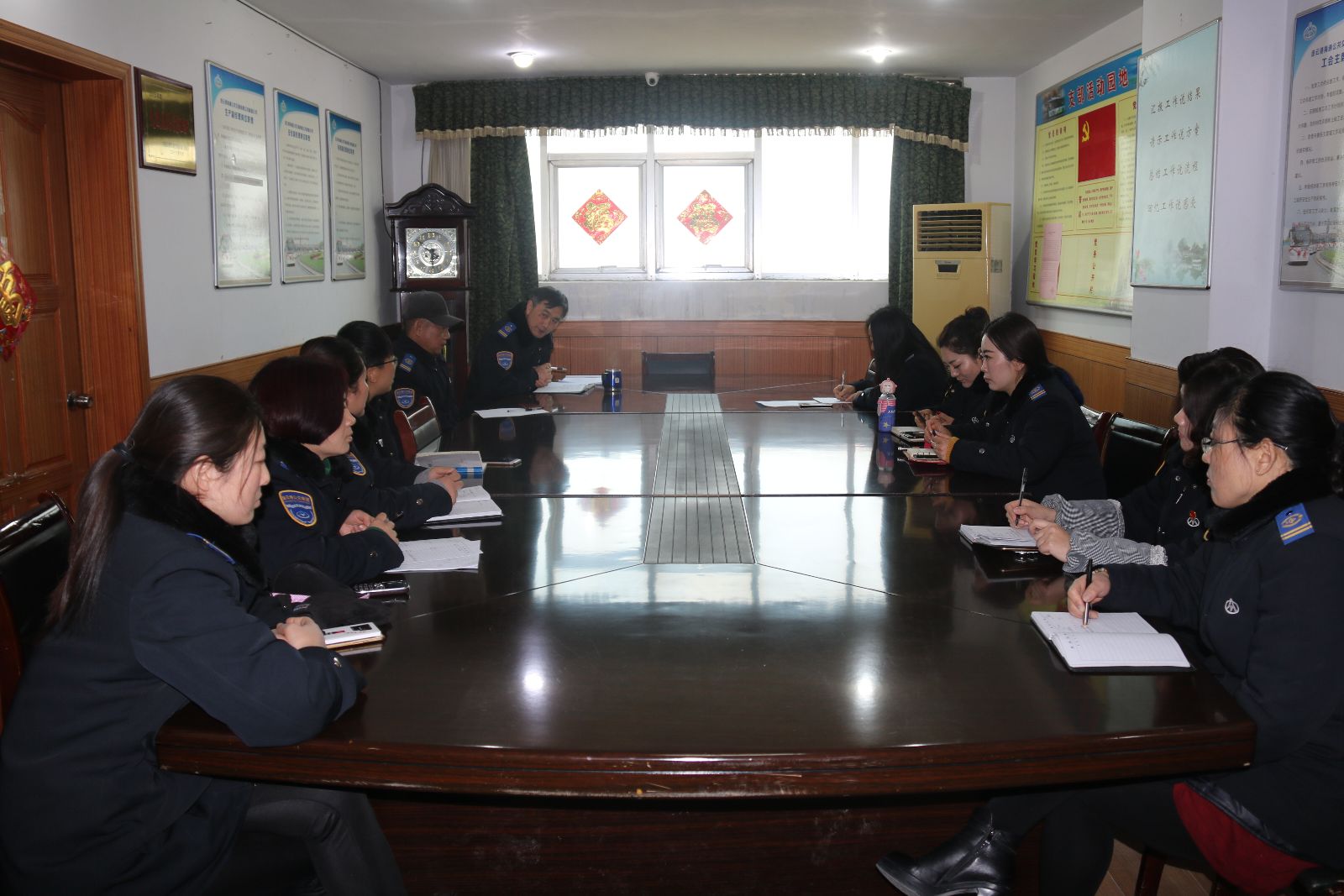 公交新浦公司召開業(yè)務(wù)促進(jìn)會(huì)